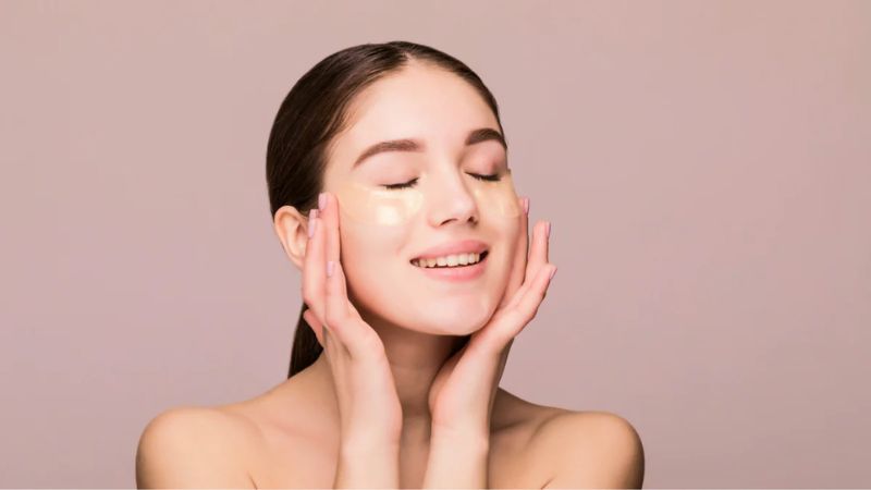 7 Essential Skincare Tips for Achieving a Natural Glow